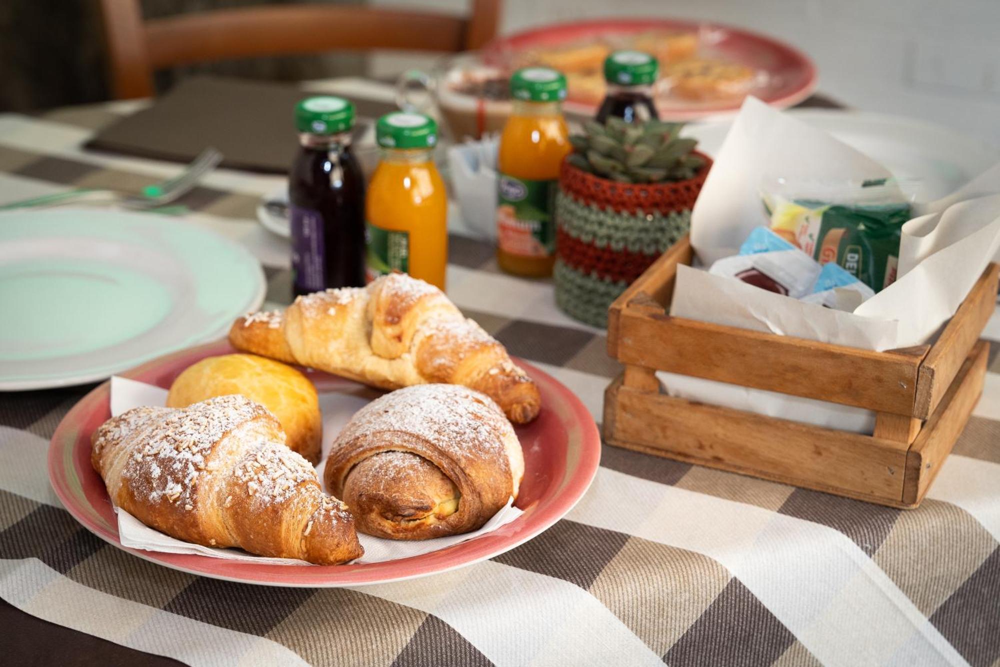 Fara'S House Bed & Breakfast Napoli Dış mekan fotoğraf